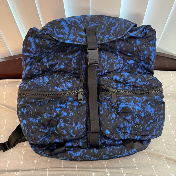 MICHAEL KORS Mens Backpack - Picture 1 of 5